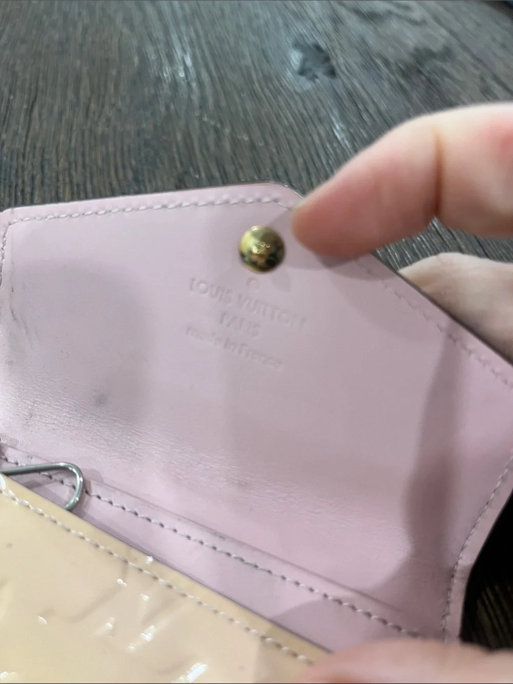 Louis Vuitton Beige/ nude Patent Monogram key Case